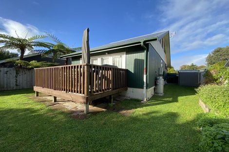 Photo of property in 3/25a Beach Road, Te Atatu Peninsula, Auckland, 0610
