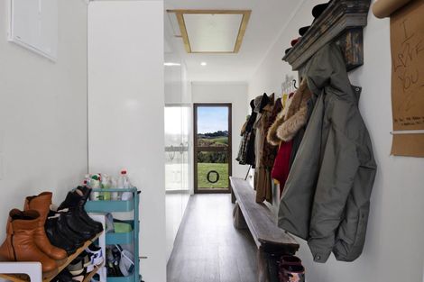 Photo of property in 515 Carrington Road, Hurworth, New Plymouth, 4371