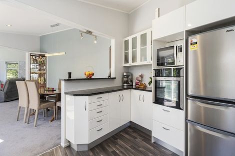 Photo of property in 62f Poplar Grove, Whalers Gate, New Plymouth, 4310