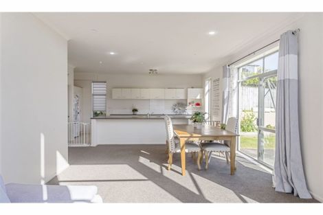 Photo of property in 33 Fingal Way, Gulf Harbour, Whangaparaoa, 0930