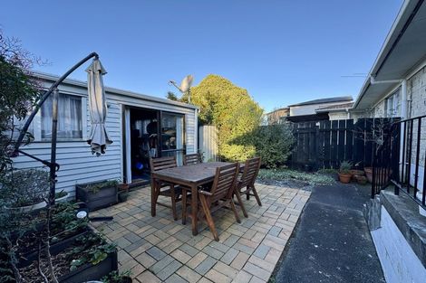 Photo of property in 2/15 Gloaming Place, Conifer Grove, Takanini, 2112