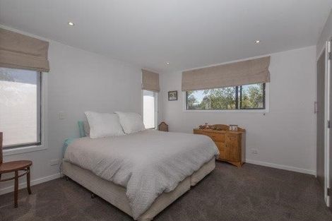 Photo of property in 25 Frye Crescent, Albert Town, Wanaka, 9305