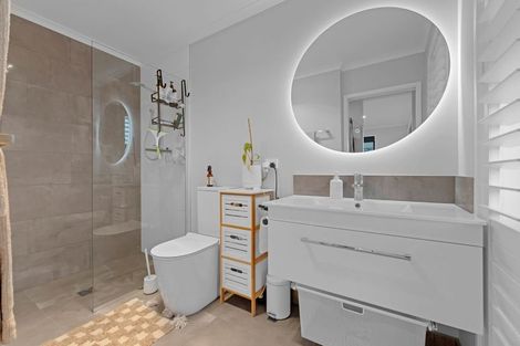 Photo of property in 100 Hitchen Road, Pokeno, 2402