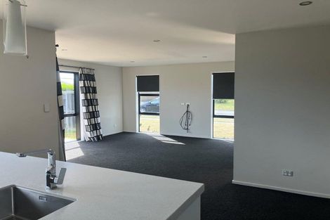 Photo of property in 5 Rossall Crescent, Rolleston, 7615