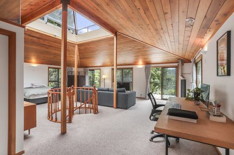 Photo of property in 18 Tinopai Road, Titirangi, Auckland, 0604