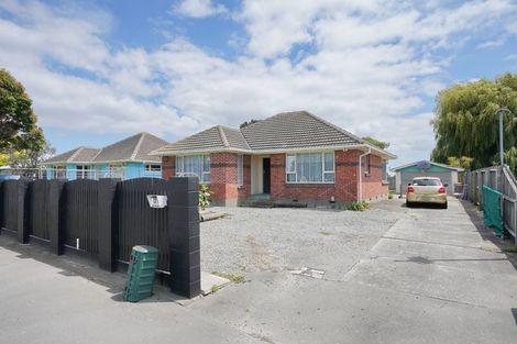 Photo of property in 171 Wainoni Road, Avondale, Christchurch, 8061
