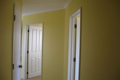 Photo of property in 12 Sycamore Crescent, Fitzherbert, Palmerston North, 4410