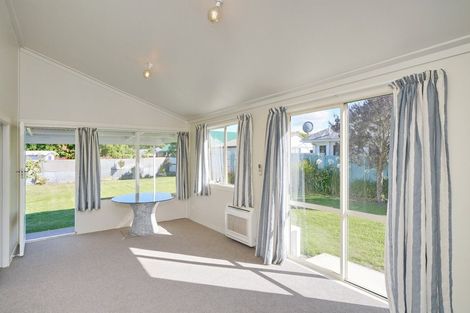 Photo of property in 10 Penfold Square, Leithfield, 7481