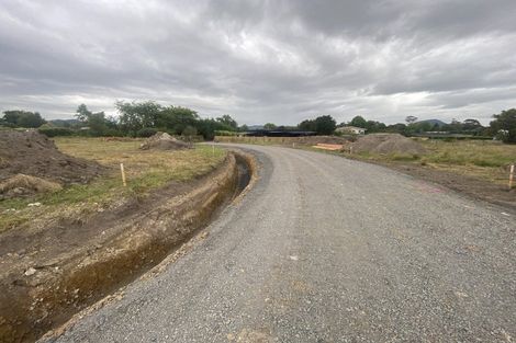 Photo of property in 15 Sands Road, Glenbervie, 0173