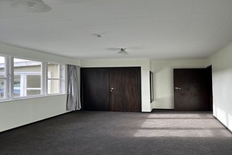 Photo of property in 21 Wakely Road, Newlands, Wellington, 6037