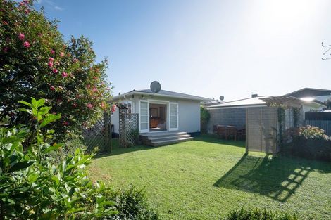 Photo of property in 8 Swansea Street, Hokowhitu, Palmerston North, 4410
