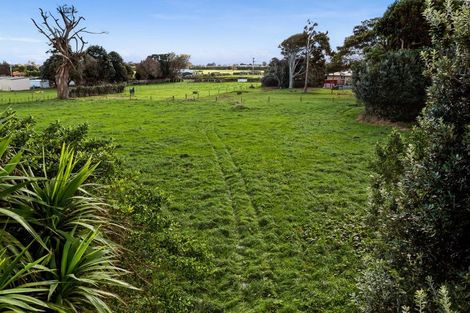 Photo of property in 1277 South Road, Manaia, Hawera, 4678