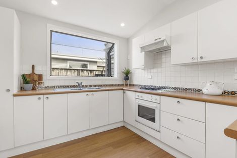 Photo of property in 15 Sillary Street, Hamilton East, Hamilton, 3216