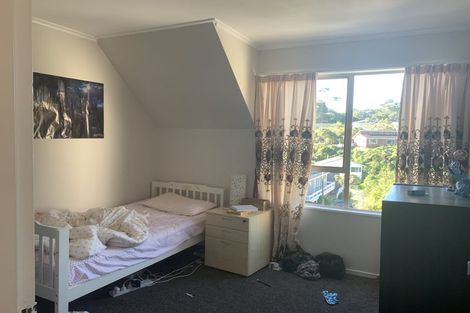 Photo of property in 27 Paddington Grove, Karori, Wellington, 6012