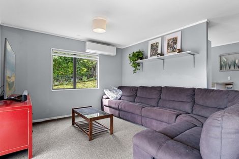 Photo of property in 8 Farrow Way, Welcome Bay, Tauranga, 3112