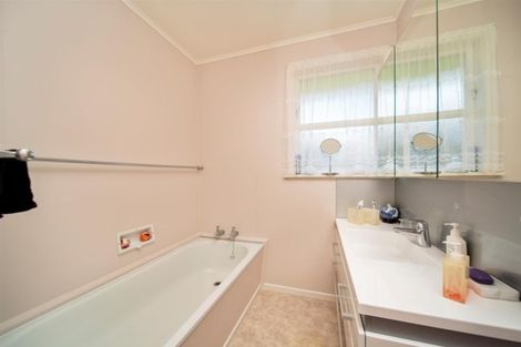 Photo of property in 9 Ropata Street, Hawera, 4610