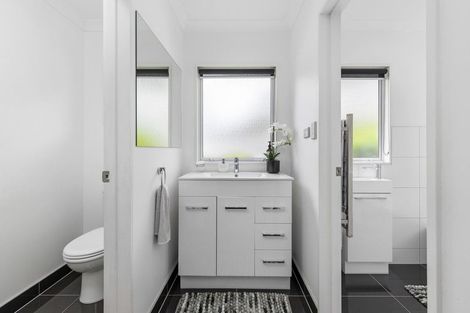 Photo of property in 227 Lonely Track Road, Albany Heights, Auckland, 0632