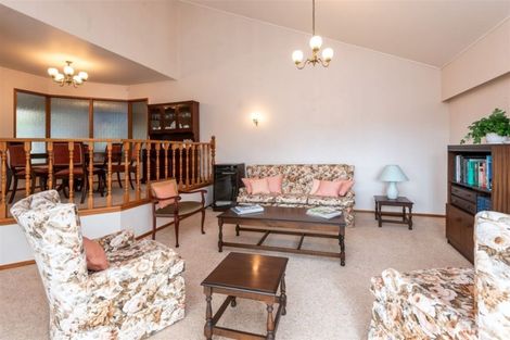 Photo of property in 15 Currell Way, Somerville, Auckland, 2014