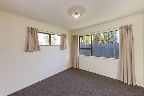 Photo of property in 2d Woodfield Avenue, Roslyn, Palmerston North, 4414