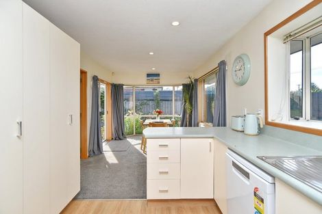 Photo of property in 5 Rossiter Avenue, Redwood, Christchurch, 8051