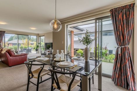 Photo of property in 73 Severn Street, Green Island, Dunedin, 9018