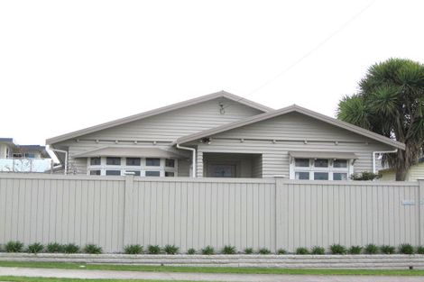 Photo of property in 20 Belt Road, Moturoa, New Plymouth, 4310