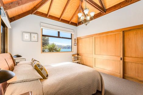 Photo of property in 146 Breaker Bay Road, Breaker Bay, Wellington, 6022