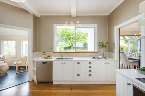 Photo of property in 11 Elmira Avenue, Hokowhitu, Palmerston North, 4410