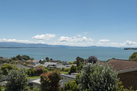 Photo of property in 63 Harbour View Road, Omokoroa, 3114