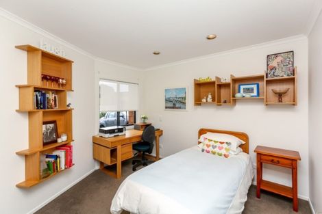 Photo of property in 7 Fairgray Row, Lower Vogeltown, New Plymouth, 4310