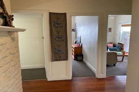 Photo of property in 11 Plunket Street, Kelburn, Wellington, 6012