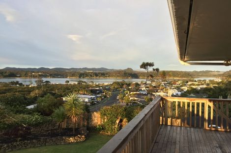 Photo of property in 21 Kakariki Road, Ngunguru, Whangarei, 0173