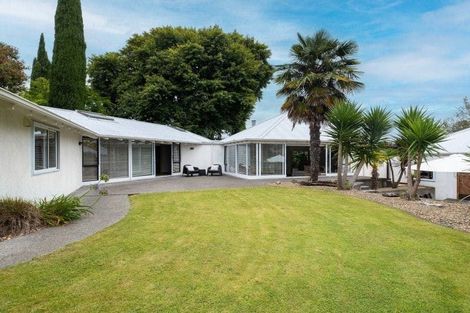 Photo of property in 138 Te Mata Road, Havelock North, 4130