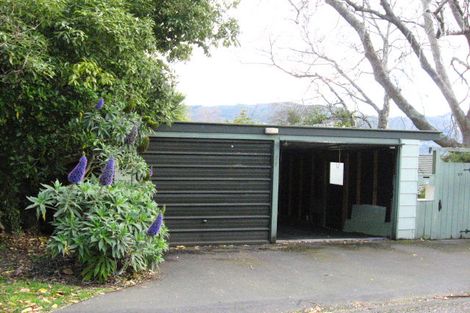 Photo of property in 27 Howard Street, Macandrew Bay, Dunedin, 9014