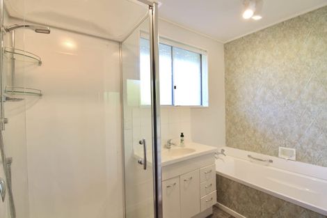 Photo of property in 1/19 Parkvale Road, Karori, Wellington, 6012