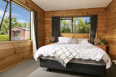 Photo of property in 1074 Peak Road, Helensville, 0875