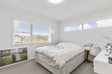 Photo of property in 46 Woodstock Road, Forrest Hill, Auckland, 0620