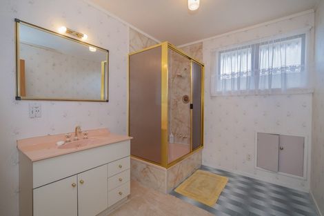 Photo of property in 6 The Esplanade, Whitianga, 3510