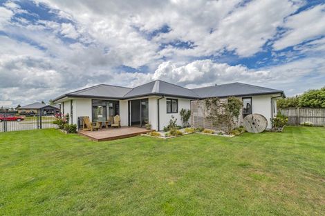 Photo of property in 18 Newbrook Terrace, Darfield, 7510