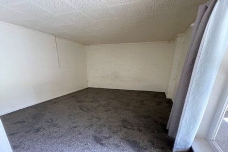 Photo of property in 60b Te Atatu Road, Te Atatu South, Auckland, 0610