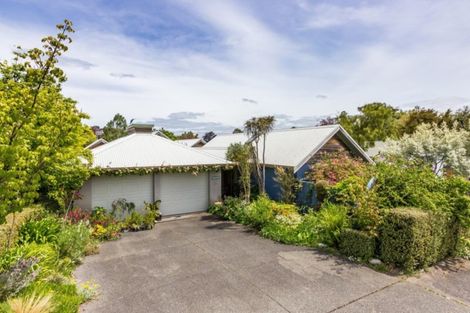 Photo of property in 6 Mahuta Road, Waitahanui, Taupo, 3378