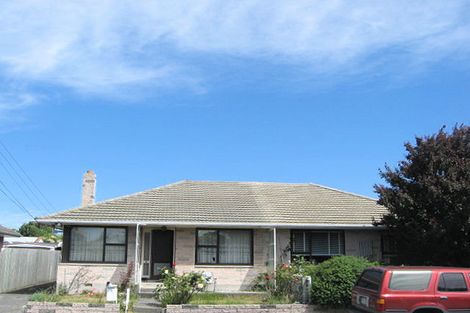 Photo of property in 2 Ontario Place, Wainoni, Christchurch, 8061