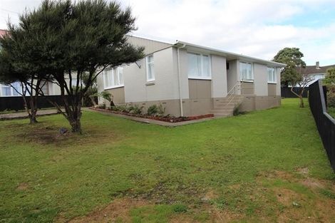 Photo of property in 6 Fawn Street, Cannons Creek, Porirua, 5024