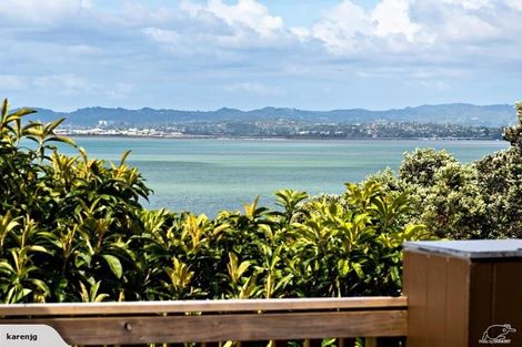 Photo of property in 32 Valhalla Drive, Beach Haven, Auckland, 0626