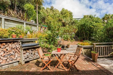 Photo of property in 125 Wadestown Road, Wadestown, Wellington, 6012