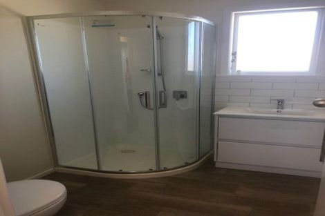 Photo of property in 1/452 Swanson Road, Ranui, Auckland, 0612