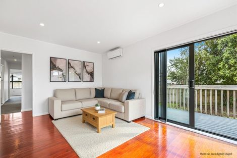 Photo of property in 123 Riverpark Crescent, Henderson, Auckland, 0610