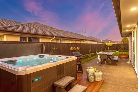 Photo of property in 50 Cairnbrae Drive, Prebbleton, 7604