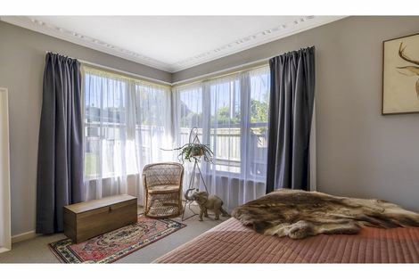 Photo of property in 52 Sylvan Crescent, Te Atatu South, Auckland, 0610