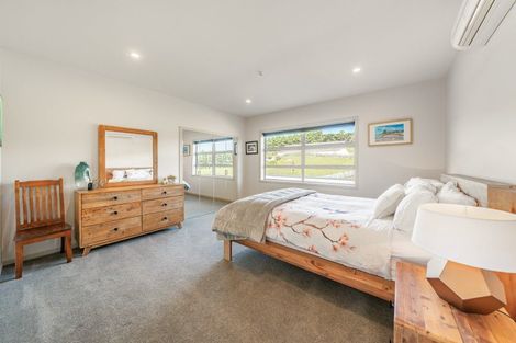 Photo of property in 75b Paremata Haywards Road, Pauatahanui, Porirua, 5381
